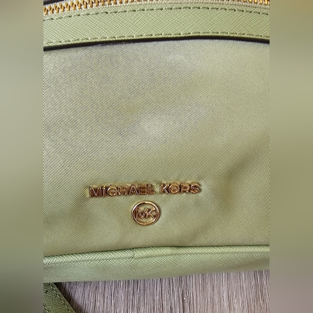 MK Crossbody Bag – Light Green - Picture 5 of 9